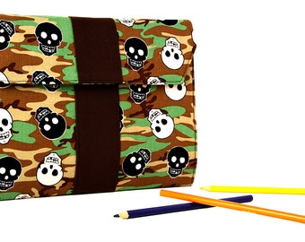 Camo Skulls Pencil Portfolio, pencil organizer, colored pencil holder, art caddy, drawing tablet, artist sketchbook