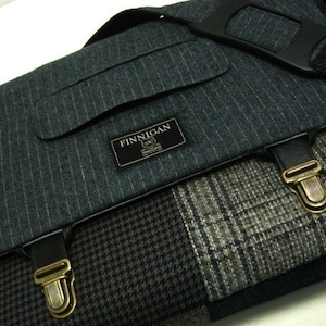 13" Macbook pro Messenger bag Macbook,Laptop Sleeve, Vintage wool,  navy gray plaid, Recycle Suit Coat