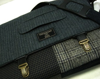 13" Macbook pro Messenger bag Macbook,Laptop Sleeve, Vintage wool,  navy gray plaid, Recycle Suit Coat