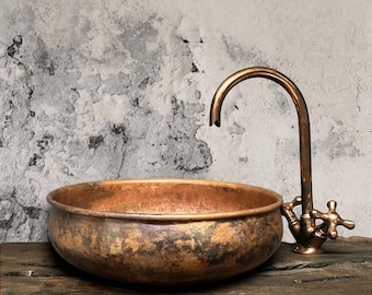 Rustic Copper Bathroom Sink – Oxidized Round Washbasin for Farmhouse Vanity Countertops