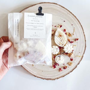 Scented melts - dried flowers