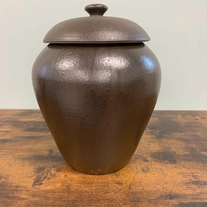 Handmade Korean Onggi Fermentation Jar(1.5 Gallon): Clay Crock for Kimchi, Sourdough, Sauerkraut, Pickles