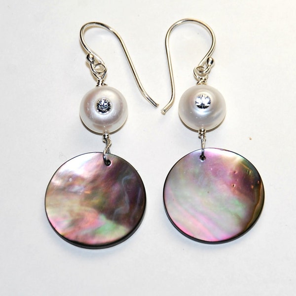 Pendientes de abulón y perla - Pendientes de la concha - perla blanca con cristal - joyería de playa