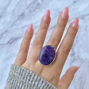 Charoite Adjustable Ring / 925 Sterling Silver Ring / Healing Gemstone / Gifts for her / Oval Cab / Statement Charoite Adjustable Ring
