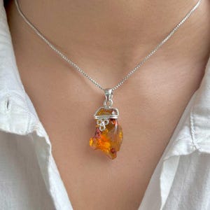 Amber Pendant / 925 Sterling Silver Pendant / Healing Gemstone / Gifts for her / Fancy Rough / Amber Jewellery / Statement Amber Pendants