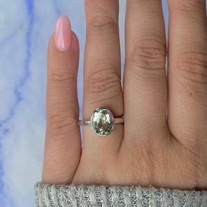 Green Amethyst Ring / 925 Sterling Silver Ring / Rhodium vermeil / Healing Gemstone / Birthstone / Gift for her / Oval Cut / Green Amethyst