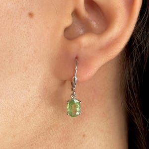 Green Kyanite Leverback Earring / 925 Sterling Silver Earring / Healing Gemstone / Gifts For Her / Oval Cut / Dainty Green Kyanite Earring