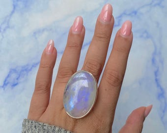 Moonstone Ring / 925 Sterling Silver / Healing Gemstone / Moonstone Jewelry / Gifts for her / Statement Ring