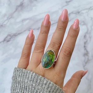 Ammolite Adjustable Ring / 925 Sterling Silver Ring / Healing Gemstone / Ammolite Jewelry / Gifts for her / Oval Cab / Statement AML-R-20.