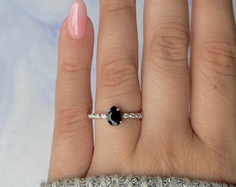 Bague tourmaline noire / Argent sterling 925 / Vermeil rhodié / Pierre précieuse curative / Bague de protection / Taille poire / Bague délicate BLS-SR-419D-W.