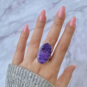 Charoite Adjustable Ring / 925 Sterling Silver Ring / Healing Gemstone / Gifts for her / Oval Cab / Statement Charoite Adjustable Ring