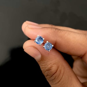 Kyanite Stud Earring / 925 Sterling Silver Earring / Healing Gemstone / Gifts For Her / Kyanite / Round Cut / Dainty Kyanite Stud Earring