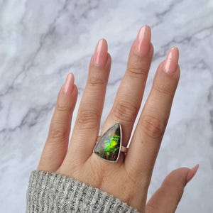 Bague réglable en ammolite / Bague en argent sterling 925 / Pierre précieuse de guérison / Bijoux en ammolite / Cadeaux pour elle / Cabine chic / Déclaration AML-R-41.