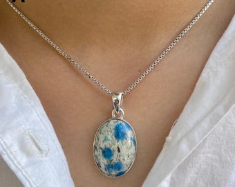 Ciondolo in diaspro K2 / Argento sterling 925 / Pietra curativa / Gioiello in diaspro K2 naturale / Regalo per lei / Cabochon ovale / Ciondolo di tendenza