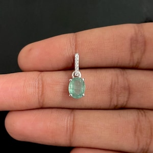 Green Kyanite, White Topaz Pendant / 925 Sterling Silver Pendant / Healing Gemstone / Gifts for her / Oval / Dainty Green Kyanite Pendant