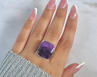 Sugilite Adjustable Ring / 925 Sterling Silver Ring / Healing Gemstone / Gifts for her / Natural Sugilite Jewellery / Statement Ring