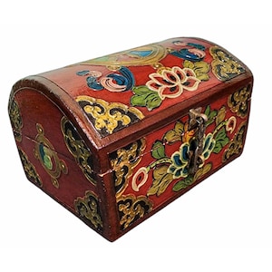 4-Inch Buddhist Wooden Box, Tibetan Style With Traditional Colors