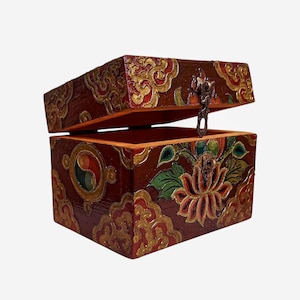 4-Inch Buddhist Wooden Box, Tibetan Style With Traditional Colors