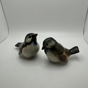 Vintage Pair Of Goebel West Germany Porcelain Sparrow Birds CV72-CV74