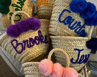 Personalized Bridesmaid Beach Bag,monogram bag basket, bridal shower bags, customized straw bags, custom beach bag, personalized straw tote.
