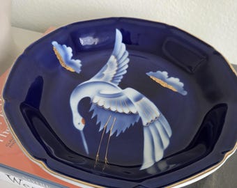 Vintage Hand-Painted Scalloped Cobalt Blue Japanese Nyazan Jakuzan Crane Decorative Plate