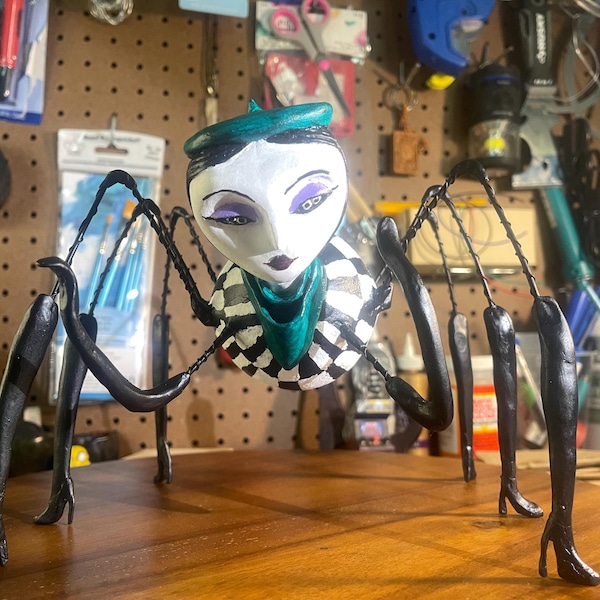 Miss Spider - James and the Giant Peach Sculpture - Tim Burton