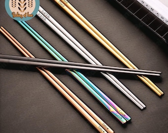 Kundenspezifische bunte Edelstahlstäbchen, Edelstahl-Metallstäbchen, personalisierte gravierte Stäbchen, Geschenke für Feinschmecker, Hochzeitsgeschenke