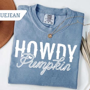 Comfort Colors® Howdy Pumpkin Shirt, Western Fall Shirt, Fall Coquette Bow Tshirt,  Fall Sweatshirt, Thanksgiving Gift, Cowgirl Shirt