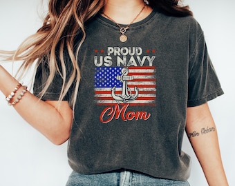 Camiseta de mamá orgullosa de la Marina de EE. UU., regalo para mamá, camiseta del Día de la Madre, camiseta para su familia, regalo para la familia de un miembro de la Marina, regalo del Día de la Madre