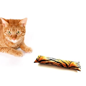 Catnip kicker stick, interactive cat toy made of tiger printed cotton