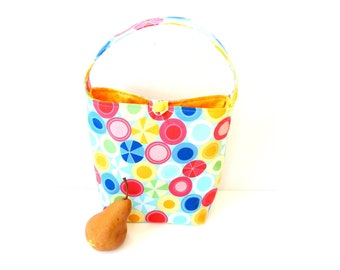 Lunch tote with handle for kids or adults, insulated food bag