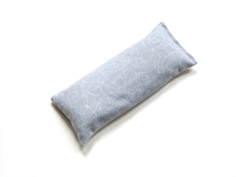 Lavender flaxseed eye pillow, soft flannel microwavable heating pad, cold compress image 3