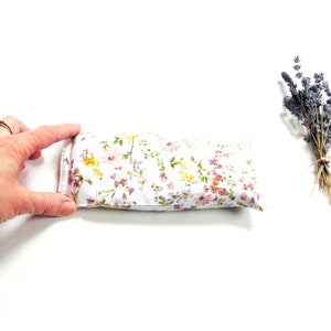 Microwavable lavender eye pillow with flax seed in soft flannel fabric image 3