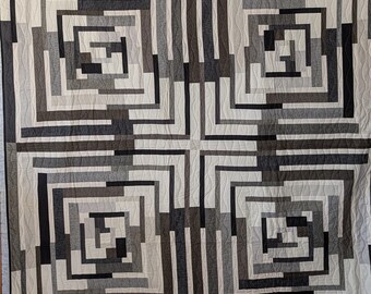 Modern Antelope Canyon Throw Quilt (70" x 70")