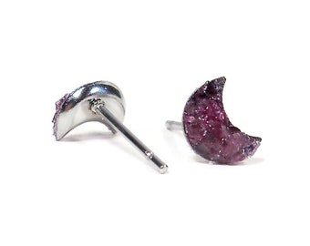 Garnet Crescent Moon Crushed Red Stone Hypoallergenic Stainless Steel Stud Earrings