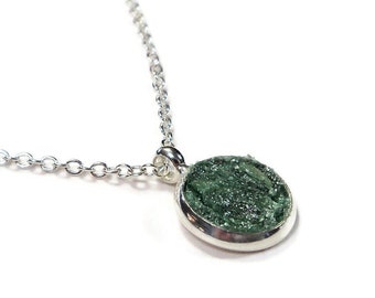 Green Fuchsite Silver Plated 18" Crushed Stone Necklace Chrome Mica