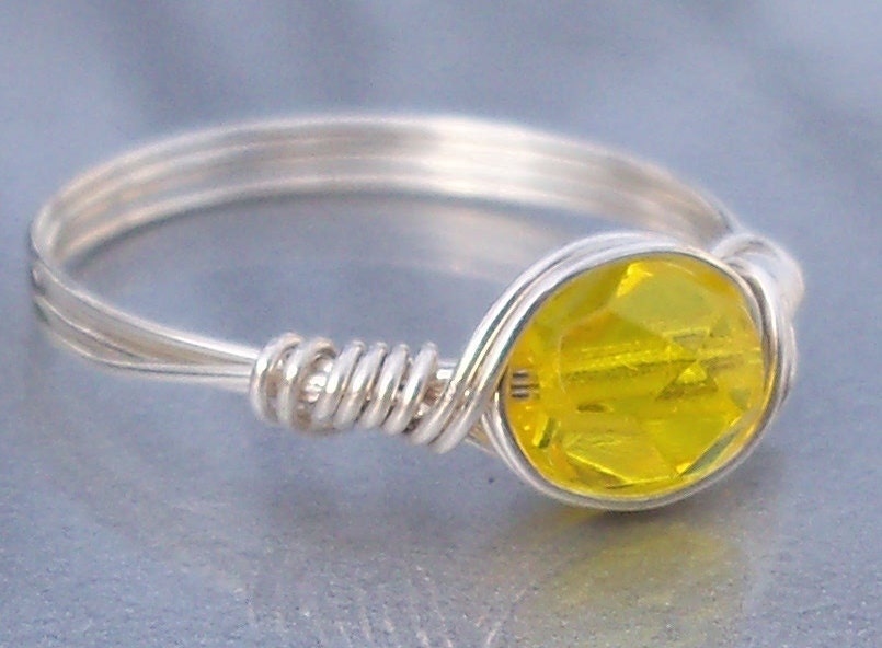 yellow glass ring ヴィンテージイエローガラスリング Wire Wrapped Ring Electric Yellow Czech Glass .999 Fine