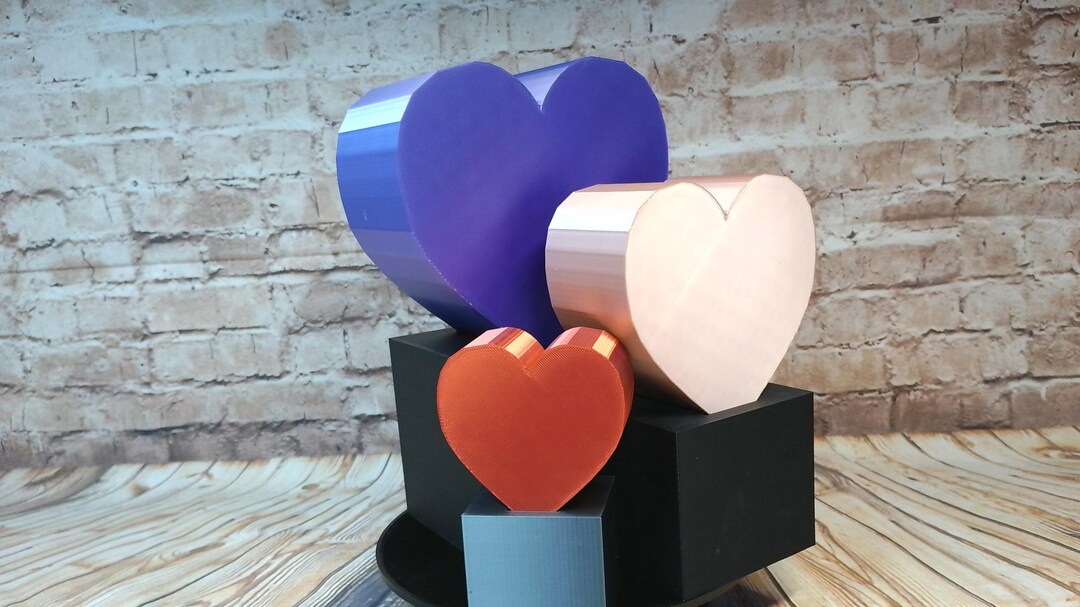 3D Printed Heart Decor: Custom Color Monogram PLA Sculpture - Etsy