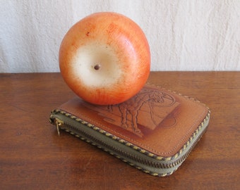 Wallet in tooled pigskin leather cowboy and mustang horse being lassooed, by Hidecraft, perfect unused condition, c. 1940