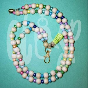 RAINBOW WOOD Teacher Lanyard, Teacher Badge, Bead Lanyard, Wood Beaded Teacher Lanyard, Teacher Gift, Beaded Teacher Lanyard