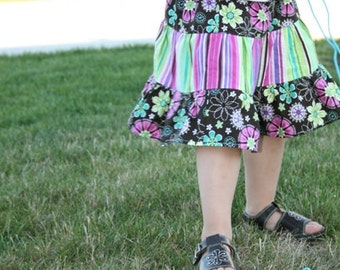 TUTORIAL Twirl Skirt PDF Pattern for Girls and Baby sizes 3-6months to youth 12. Instant Download.