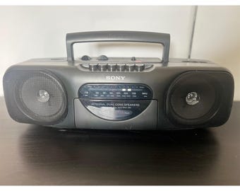 80's Sony CFS-450 Stereo Super Woofer Cassette Playeram/fm Radio