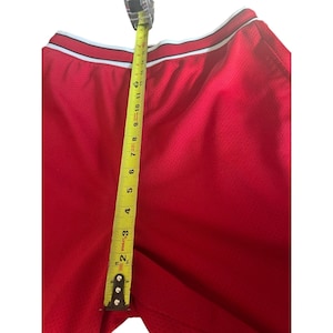 Szorty Nike Air Jordan z siateczki w kolorze czerwonym i białym z lat 90. w rozmiarze M zdjęcie 6