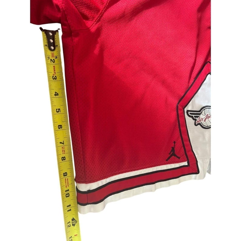 Szorty Nike Air Jordan z siateczki w kolorze czerwonym i białym z lat 90. w rozmiarze M zdjęcie 7