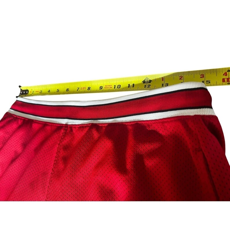 Szorty Nike Air Jordan z siateczki w kolorze czerwonym i białym z lat 90. w rozmiarze M zdjęcie 10