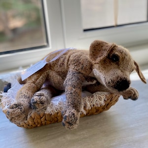 Retrato personalizado de mascota: Peluche de perro realista tejido a mano, clon de cachorro a partir de una foto. Regalo conmemorativo para animales en pérdida. Obra de arte coleccionable.