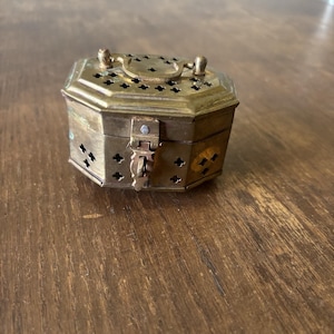 Vintage Brass Cricket Box Octagon Snuff Trinket Incense Potpourri