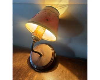 Vintage Collectible Tole Metal Wall Pin Up Sconce Lamp Light With Bird Shade