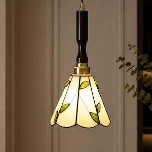 Tiffany Style Stained Glass Pendant Light, Vintage Floral Ceiling Lamp, Green Leaf Hanging Light for Dining Room, Bedroom Decor.