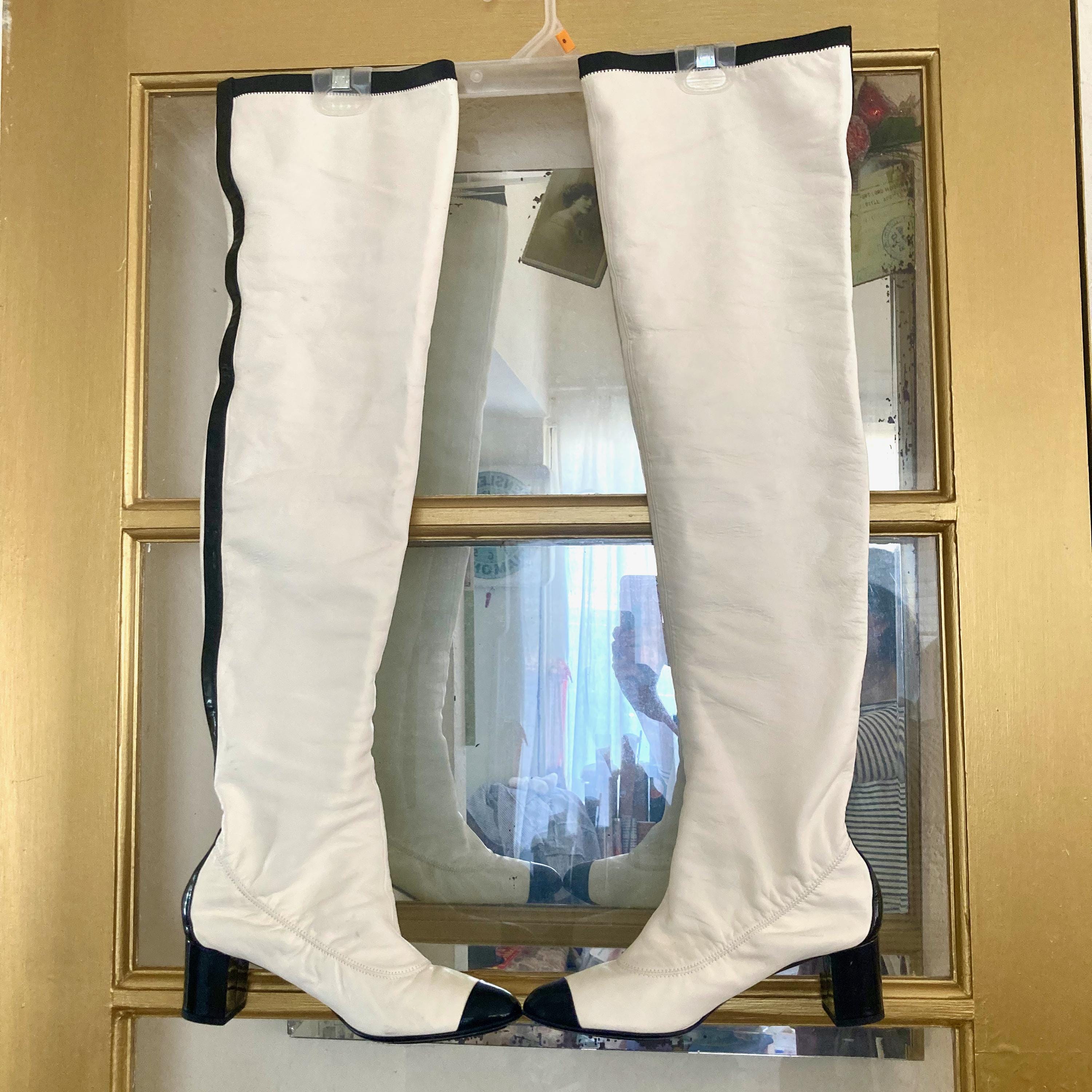 CHANEL Fall 2006 Runway Thigh High Boots Lambskin Patent Cap Toe